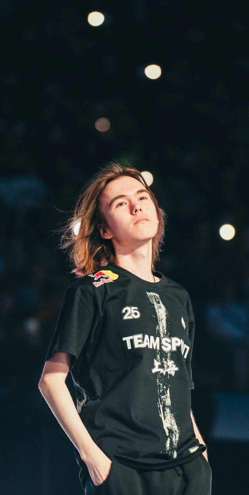 RNG后院起火！主教练远程执教却遭遇情感变故