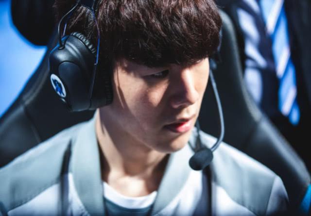 PGL 克卢日-纳波卡站小组赛数据统计：frozen小组赛rating第一，bLitz指挥rating最高